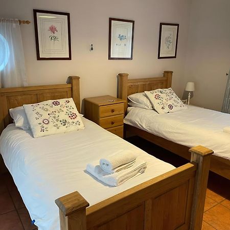Mimosa Cottage Swyre Εξωτερικό φωτογραφία